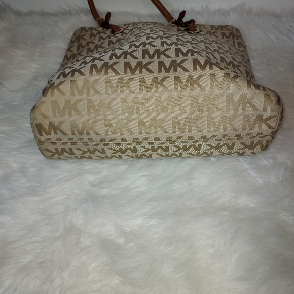 MICHAEL Kors Logo Canvas tote - Picture 6 of 13